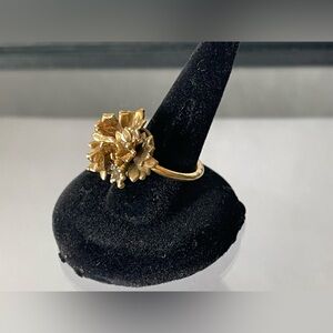 Vintage Gold Brutalism Ring flower burst adjustable size